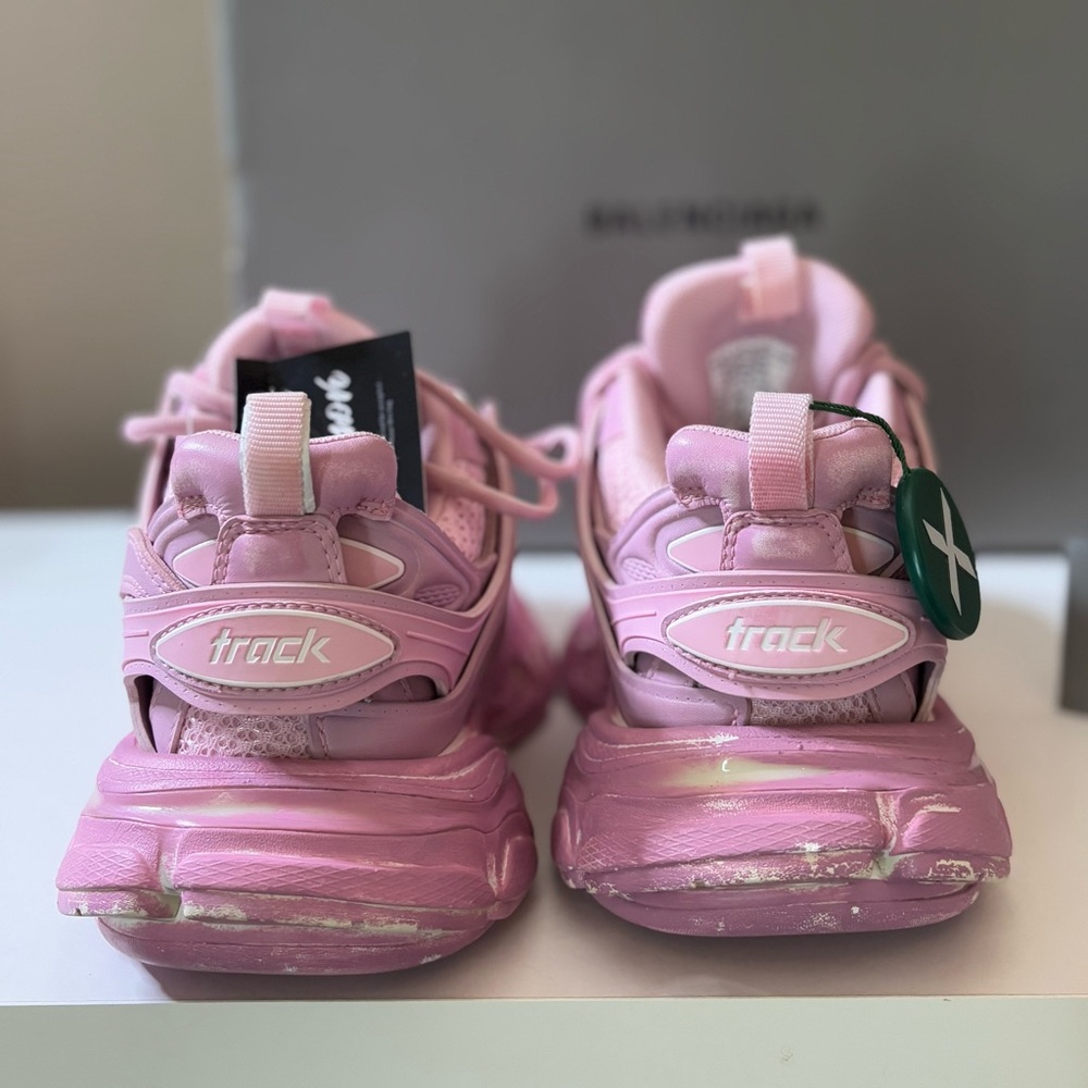 New Balenciaga Pink Track Sneaker - Picture 9 of 9